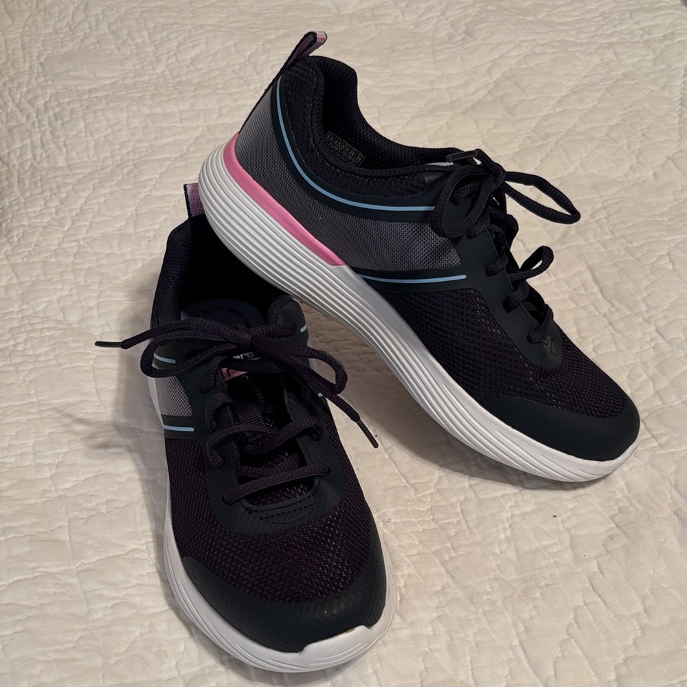 Sketcher go run blue and Pink Sneakers